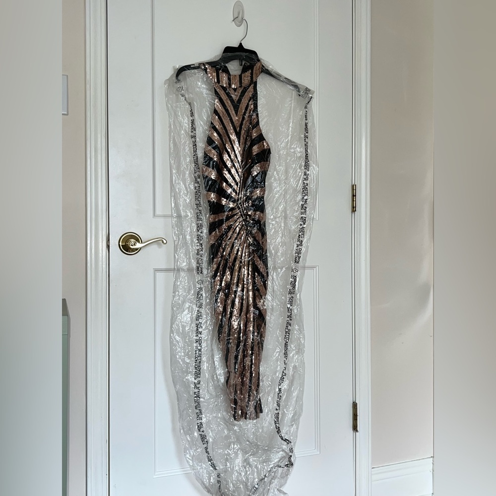 Sequin Patterned Bodycon Dress